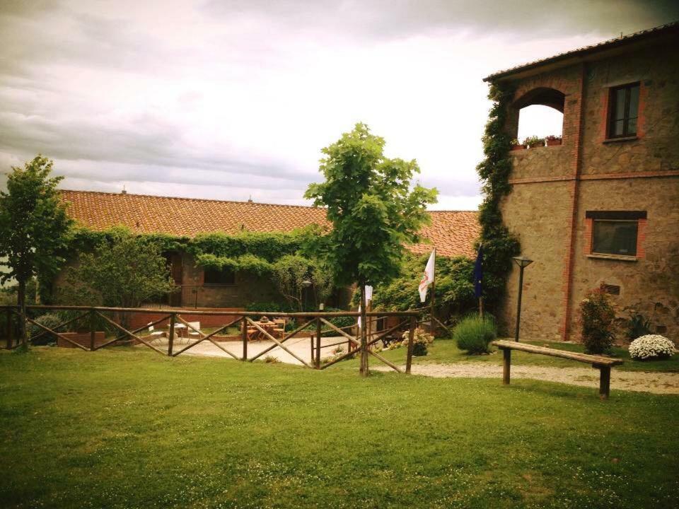 Fattoria Il Poggio Villa San Feliciano Exteriör bild